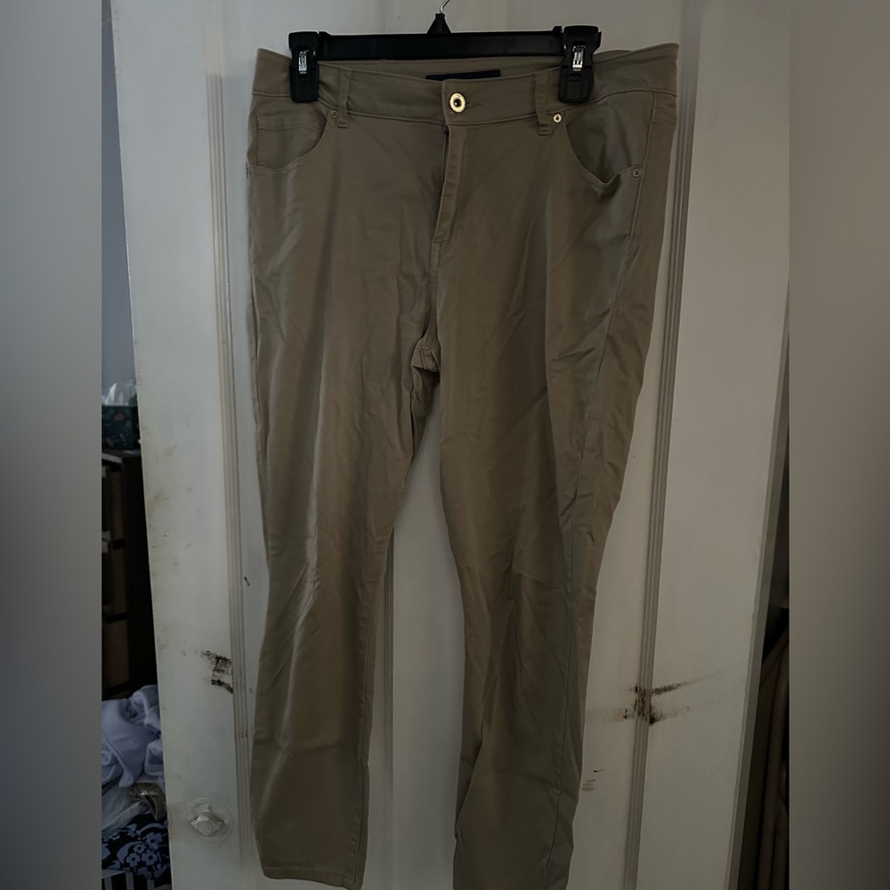 Tommy Hilfiger Women’s ankle khakis